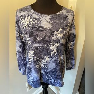 Croft and barrow women’s petite large classic long sleeve T-shirt